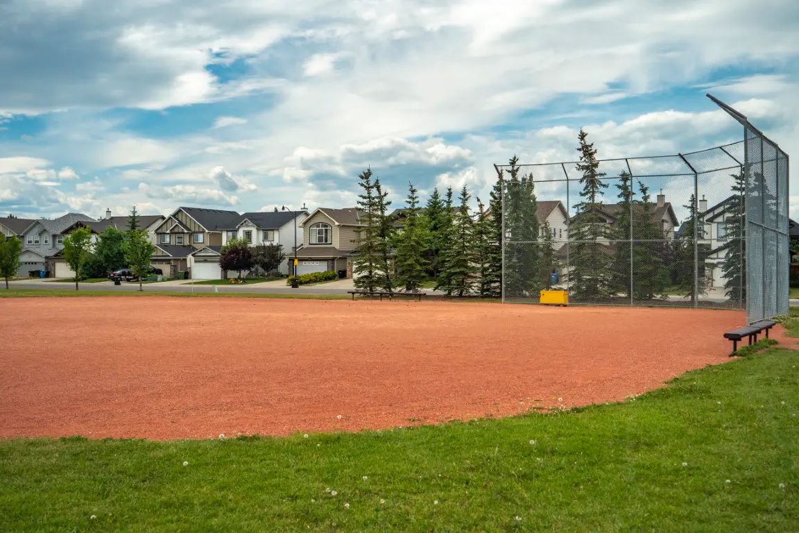 Cougar Ridge community in Calgary